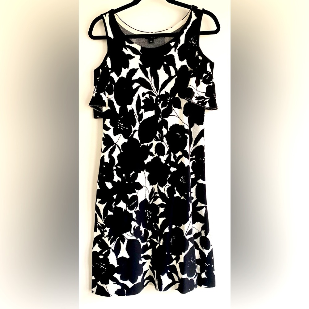 Ann Taylor dress size s. Cold shoulder, knee length black and white floral